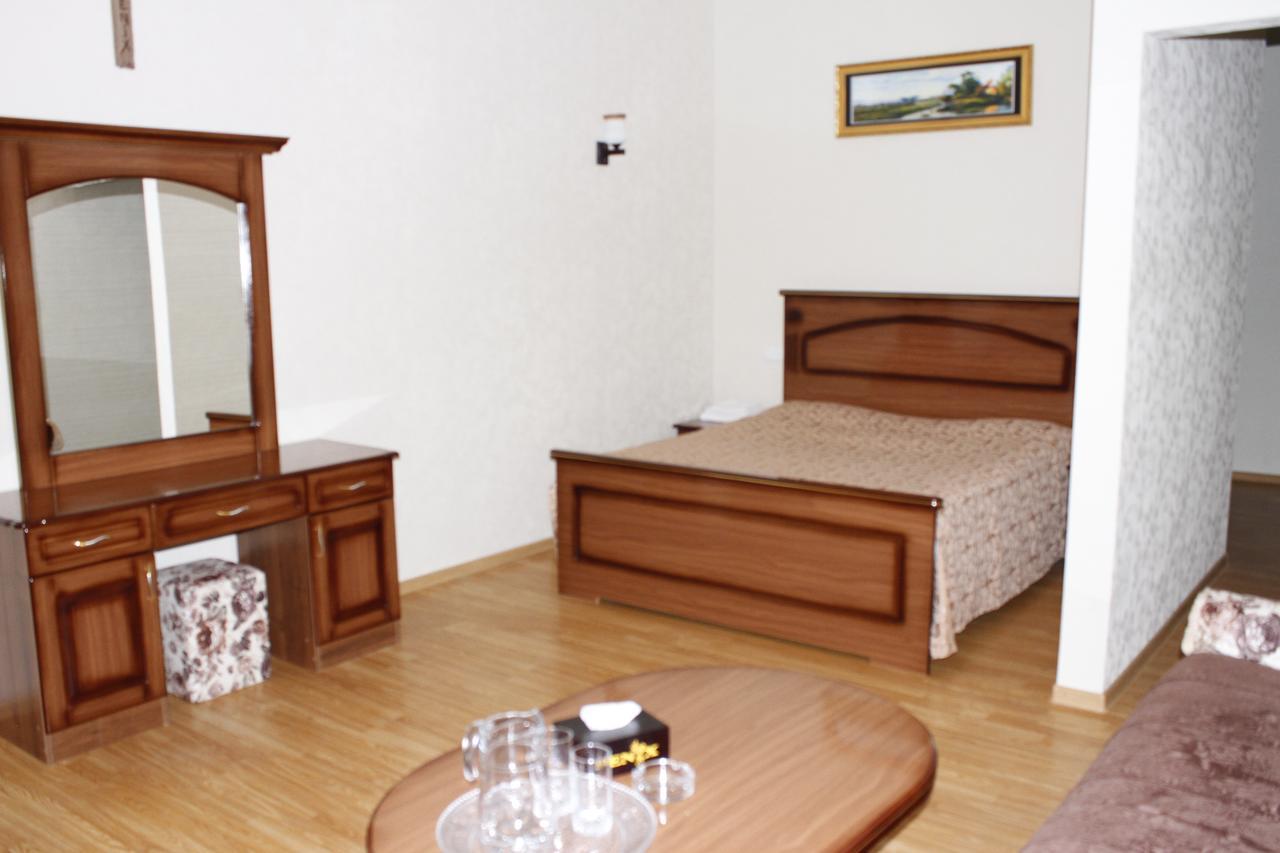 Hotel Fenix Complex Kapan Kültér fotó
