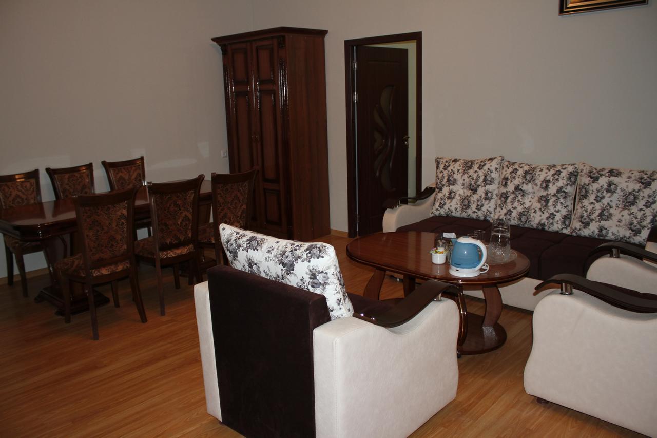 Hotel Fenix Complex Kapan Kültér fotó